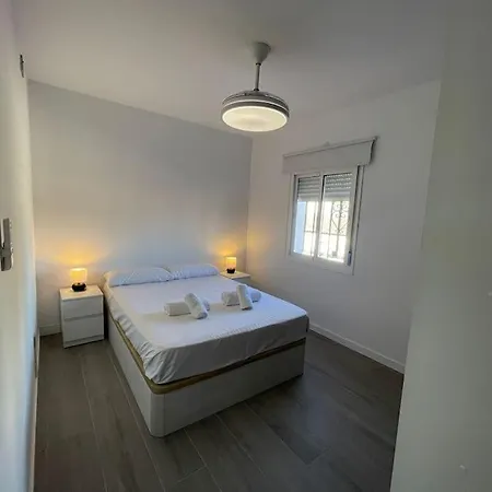 Family Flat Close To The Centre-v-estrell * Malaga