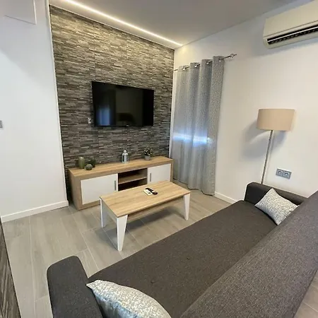 Family Flat Close To The Centre-v-estrell Malaga