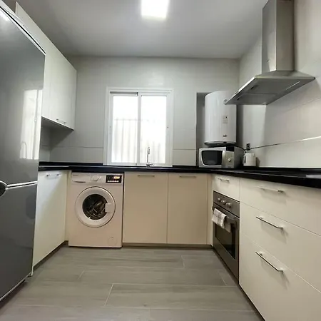 Family Flat Close To The Centre-v-estrell Apartment *